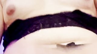 Trans Safada Tocando Punheta e Gozando Gostoso