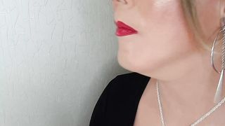 Spectacular crossdresser tells story about a insatiable night!