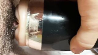 Punheta buceta silicone FTM metoidioplatia gozando dentro