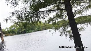 Jackie out in public demonstrating faux baps