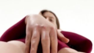 AcrylicKateQuinn close up stroking off and frigging