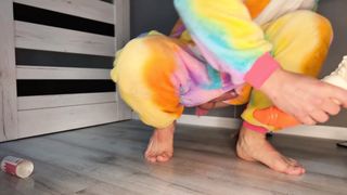 Uber-cute femboy in unicorn pijama rails a dragon faux-cock