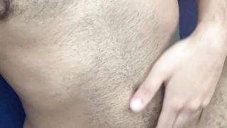 Chico trans se masturba