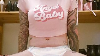 Sissy fuckdoll rails faux-cock while diapered