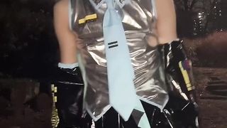 【女装】野外でコスプレオナニー【VOCALOID 初音ミクthree】