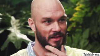 Stranger got lucky and fuck Ebony TS in jungle