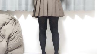 男の娘 - 人通りのある夜のベランダで隠れて制服オナニー Crossdresser