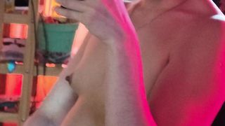 Enviando movies por Whatsapp a mi novia para provocarla