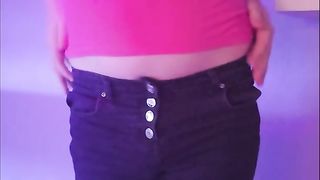 Trans gets her sausage masturbated by machine