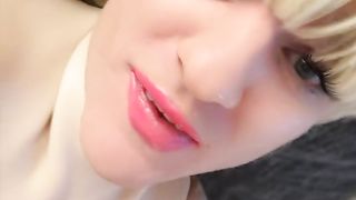 Feminisierung und weiblicher aussehen. mZF