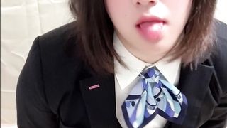 男の娘が本物のOL制服着てしこしこオナニー、本革パンプスの中に射精