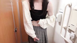 [Crossdressing] Japanese getting off with a pile of orgasm in a adorable uniform