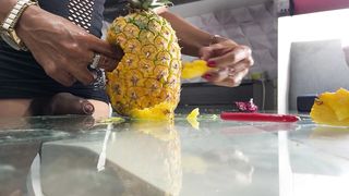 FOLLANDO PIÑA PUMMELING PINEAPPLE