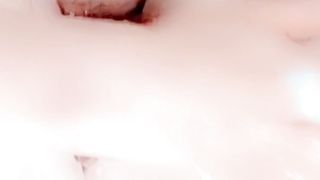 ترنس ۱۸ ساله سفید ایرانی در حمام