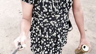 linda trans con sandalias nuevas muy caliente sale a caminar busca un pene grande y grueso