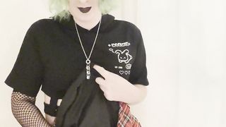 (Trans) Emo Lady Despairingly Pees Herself (Because Nobody Else Will!)