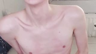 Transgender princess masturbates off calmly into her love glove