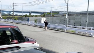 駐車場で大体露出しました(๑˃̵ᴗ˂̵)