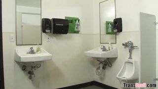 Why you have a plowing pink cigar? - Isabella Sorrenti