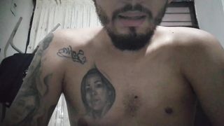 Mi primera vez con una hermosa transexual (relato erótico)