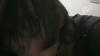 Travesti le encanta mamar