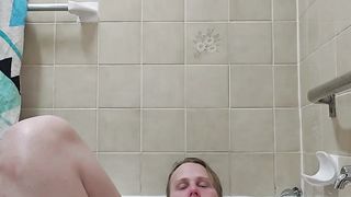 Douche bathtub and bathroom