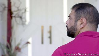 Slutty shemale Eva Maxim allowed me to dominate every part of her body