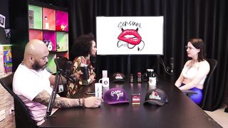 She had to listen to jokes and insane speeches at work, she hates the term transvestite, in addition to having obtained her certification as a doll - Melissa Leal (SHEER/CRIMSON)