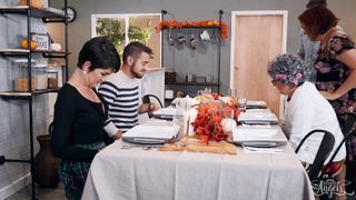TRANSANGELS - Brief-haired sweetie Daisy Taylor comes home for Thanksgiving and She gets RAMMED