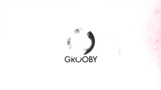 CANADA TGIRL - Innocence Beefsticks Slips Her Bathing suit & Wanks