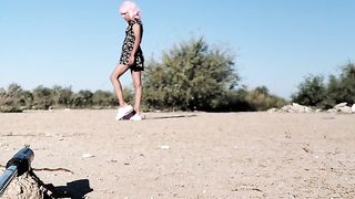 transgender princess hermosa con minivestido camina en publico con sandalias muy caliente