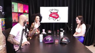 At college she sensed great when they put make-up on her, it was the moment she recognized herself as ts and bisexual - Melissa Leal (SHEER/CRIMSON)