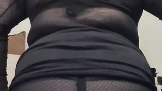 Ample Culo Tramp Pushes 8 Inch Faux-cock Deep Inwards Her Sissy Cunny