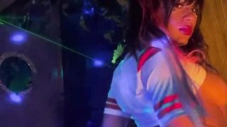 Costume play Harley Quinn morena chocolate-colored fire super hot desire t-girl