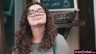 Calm day at restaurant turned into sex66