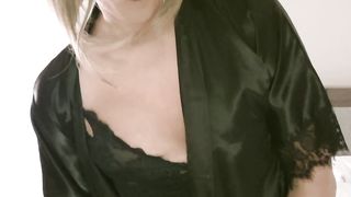 Luxurious Crossdresser takes a fuck stick in the caboose and strikes off