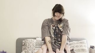 sitting on my gfs face and toying with her girldick