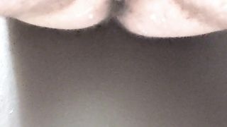 Standing Cascading White pearly Burst