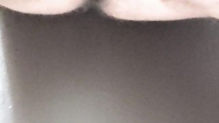 Standing Cascading White pearly Burst