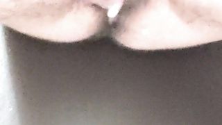 Standing Cascading White pearly Burst