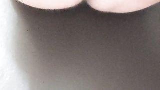 Standing Cascading White pearly Burst