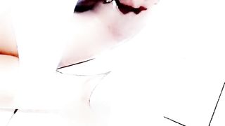 ترنس سفید روغن میریزه رو خودش آخدس آبکیرشو میخوره