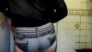 Domina Lucy Diamond DogChain Sissy Slapping