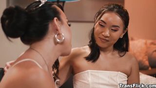 Kimmy Kimm seductively offers to help Kasey Kei