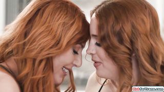 Tranny widow tempts her big-chested neighbor (Erica Virgin, Lauren Phillips)