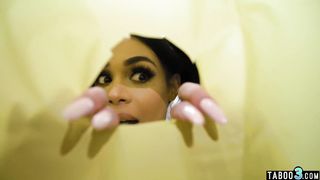 Taboo3.com - TRANSSEXUAL platinum-blonde Jade Venus banging condom-free her ultra-kinky she-male girlfriends in the bathroom