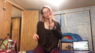 saturday night glimpse in adjacent apartment with sa8die