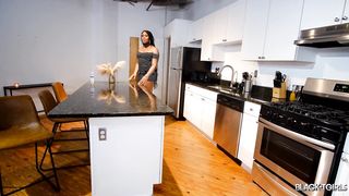 BLACK TGIRLS Caboose Senovia Enticing Enormous Donk Is For You