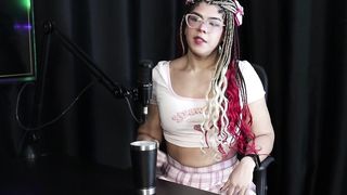 She chatted about choosing her name, having a sexual disorder and receiving threats and many hate comments for being trans - Sofie Manstick (Ts) (SHEER/CRIMSON)