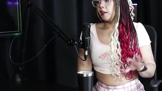 She chatted about choosing her name, having a sexual disorder and receiving threats and many hate comments for being trans - Sofie Manstick (Ts) (SHEER/CRIMSON)